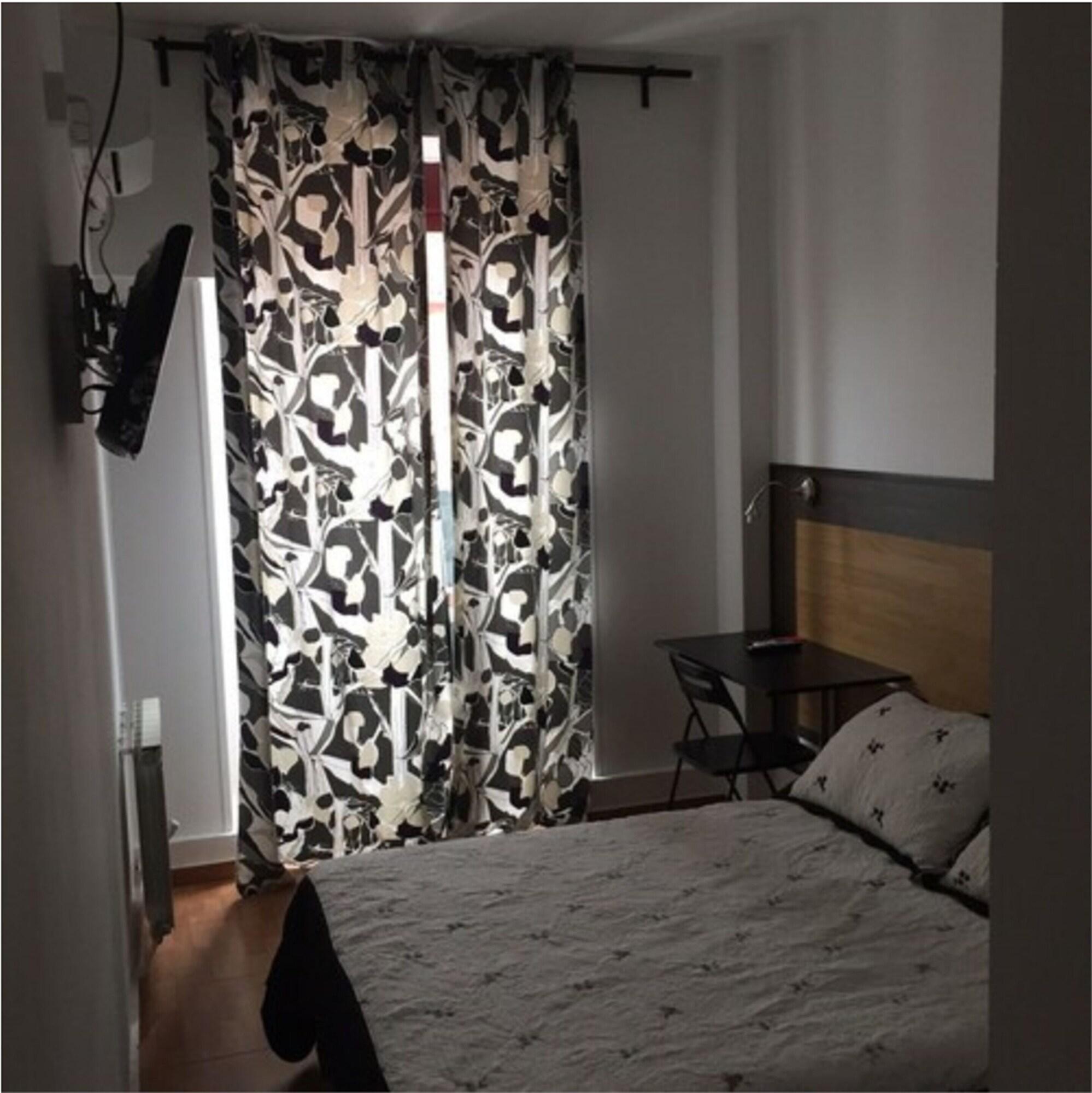 Hostal Oliver Madrid Exterior photo
