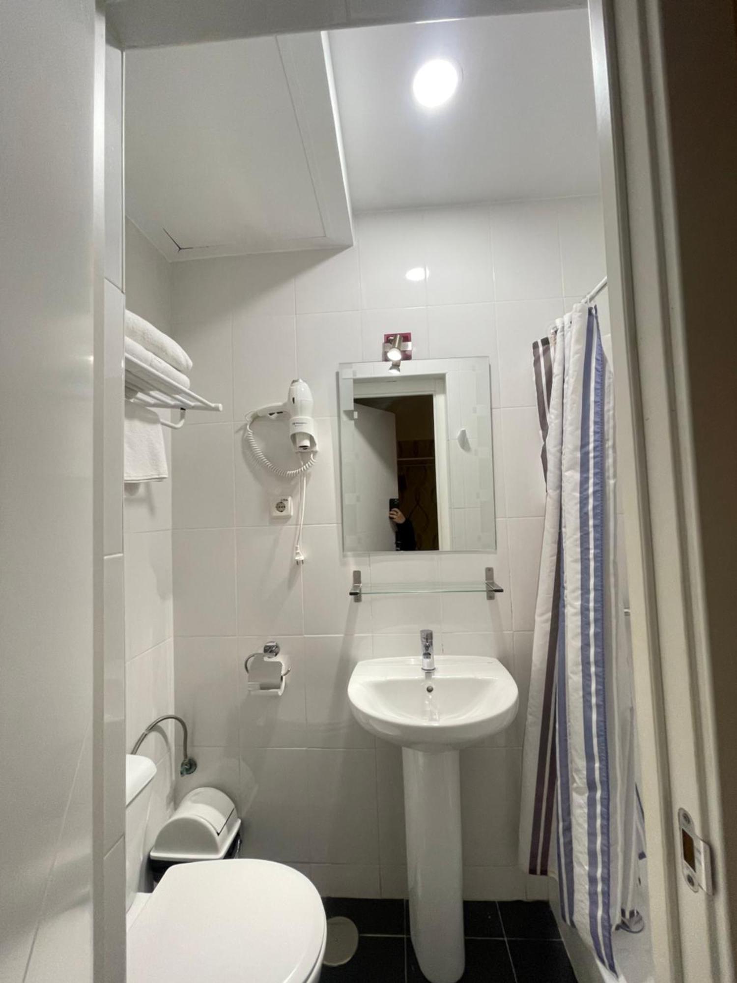 Hostal Oliver Madrid Exterior photo