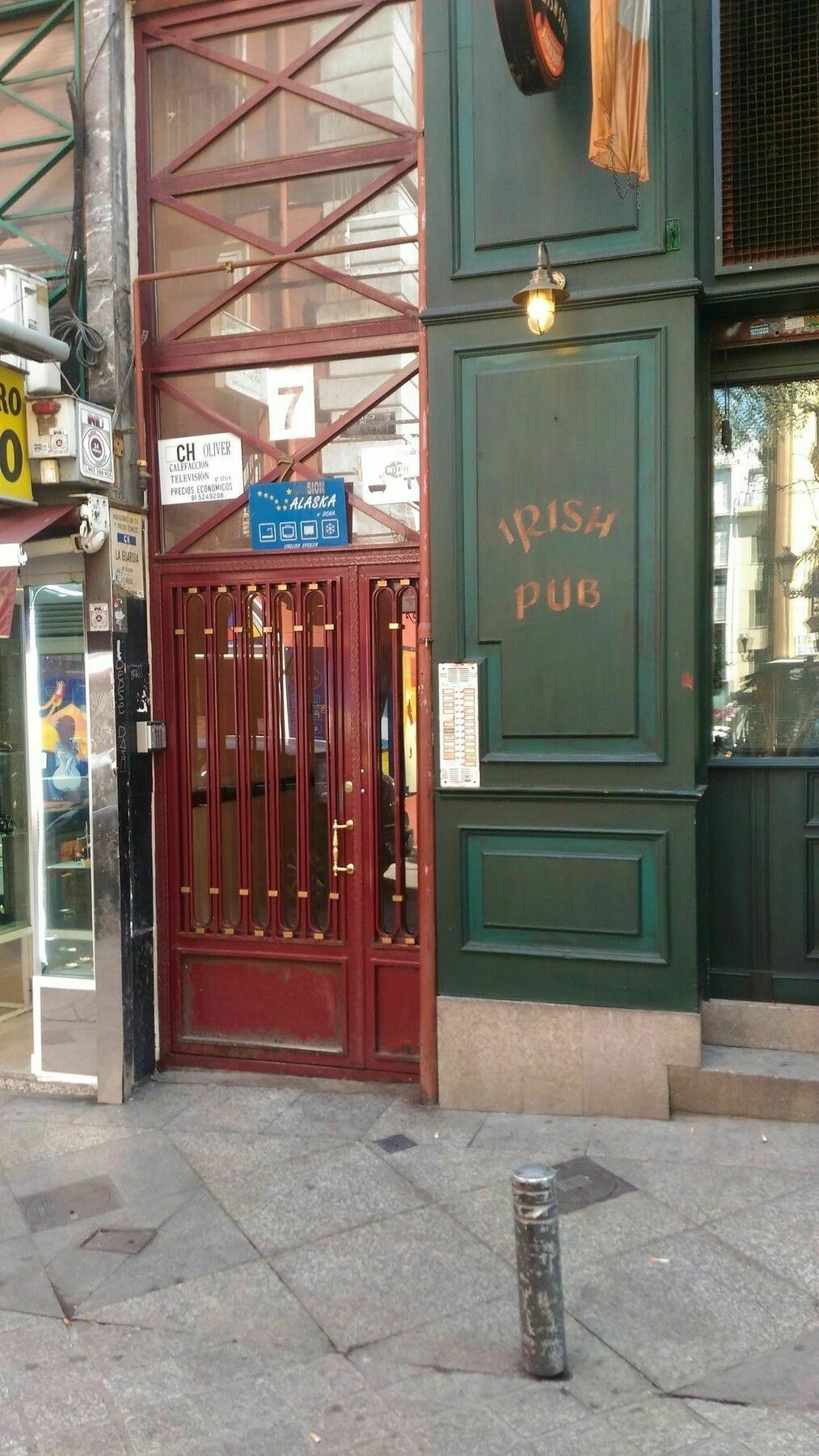Hostal Oliver Madrid Exterior photo